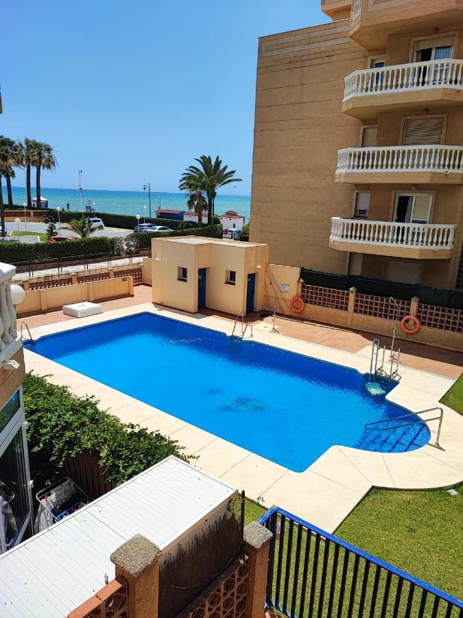 Casa Playa Guadalmar, Beautiful Apartment In Front Of The Sea, Wifi, Ac, Smart Tv, Private Parking Málaga Eksteriør bilde