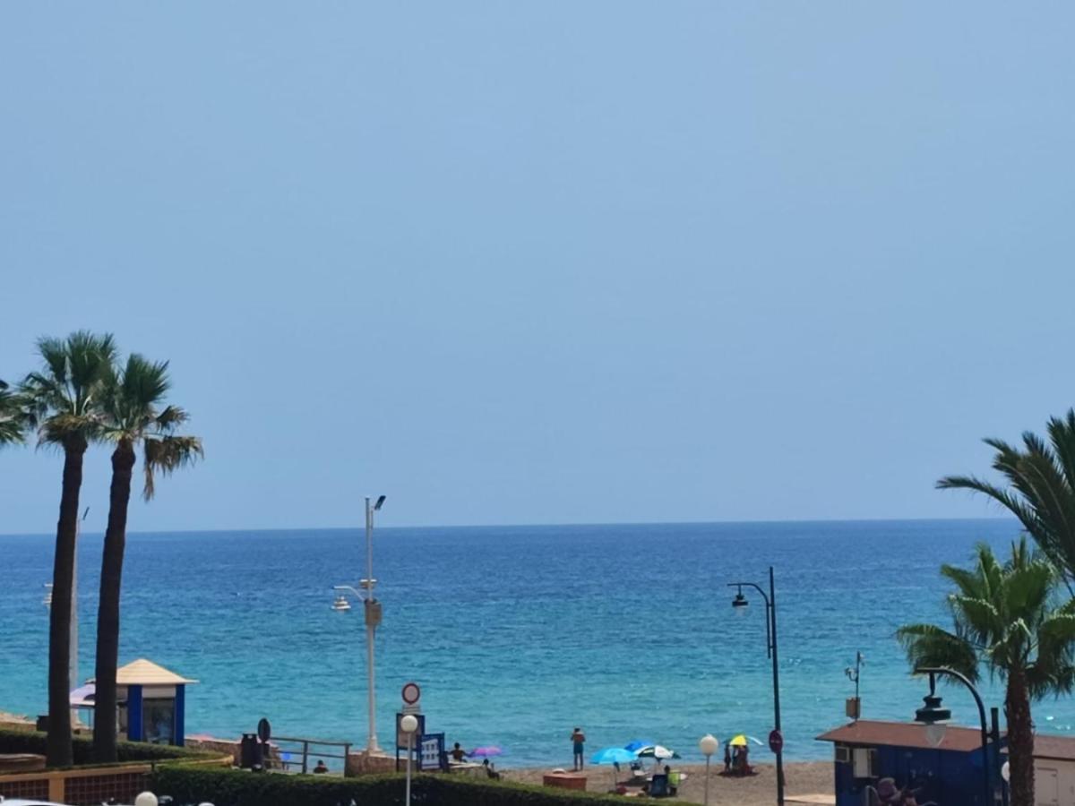 Casa Playa Guadalmar, Beautiful Apartment In Front Of The Sea, Wifi, Ac, Smart Tv, Private Parking Málaga Eksteriør bilde