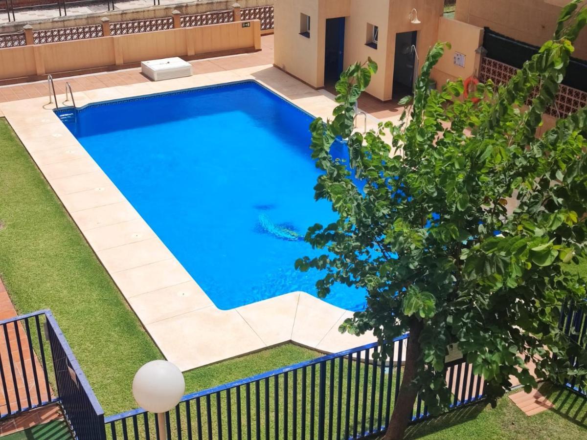 Casa Playa Guadalmar, Beautiful Apartment In Front Of The Sea, Wifi, Ac, Smart Tv, Private Parking Málaga Eksteriør bilde