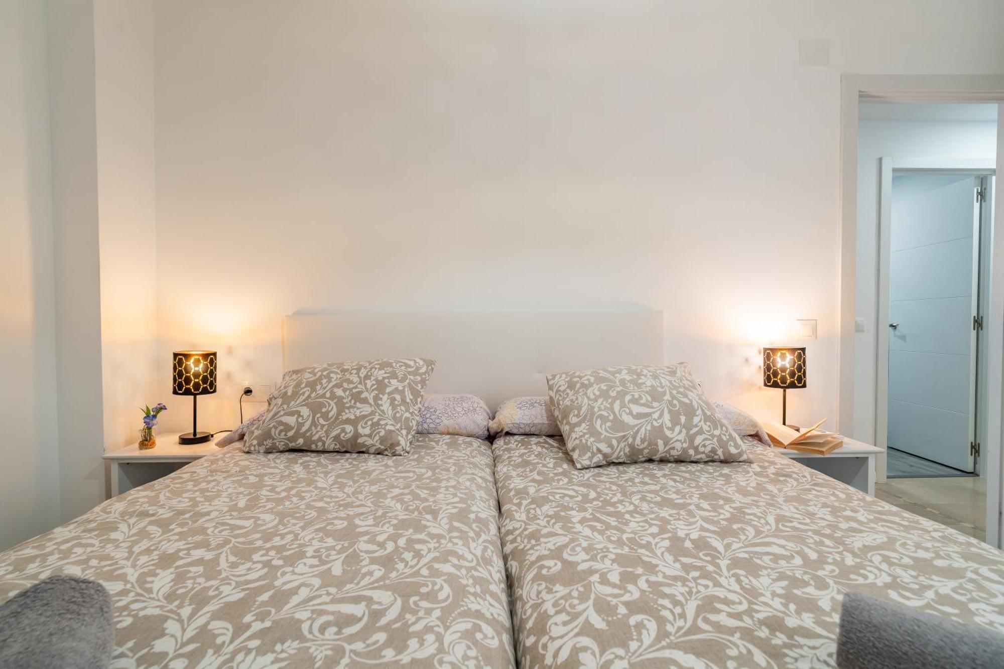 Casa Playa Guadalmar, Beautiful Apartment In Front Of The Sea, Wifi, Ac, Smart Tv, Private Parking Málaga Eksteriør bilde